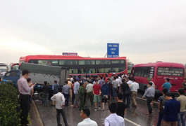 Tai nạn liên hoàn, cao tốc Pháp Vân - Cầu Giẽ tắc hàng km