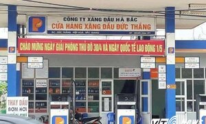 Tấm băng rôn tại cây xăng ở Bắc Giang viết sai nội dung nghiêm trọng
