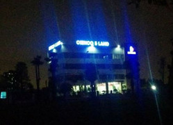 Hà Nội: Sập giàn giáo, nhiều người mắc kẹt dưới đống đổ nát