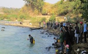 Tắm suối giữa trời nắng nóng, 3 mẹ con chết đuối thương tâm