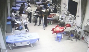 Xác định nhóm côn đồ xông vào bệnh viện truy sát khiến 3 người thương vong ở Hà Nội