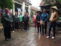 Chủ hụi bỗng nhiên đổ bệnh tâm thần, cả làng như ngồi trên đống lửa