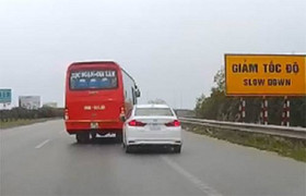 Truy tìm tài xế xe khách lạng lách, đánh võng trước đầu xe con trên cao tốc