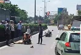 Va chạm với xe tải, một chiến sĩ CSGT Hưng Yên bị thương nặng