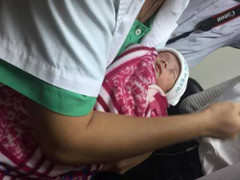 Con trai nữ công an từ chối điều trị ung thư để sinh con giờ ra sao?