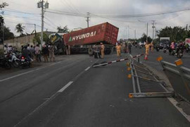 Tin mới nhất vụ tai nạn thảm khốc khiến 17 người thương vong