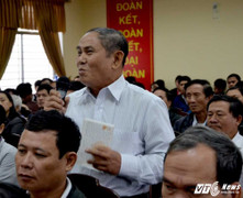 Cử tri Đà Nẵng: 'Tại sao quan chức đương nhiệm thì khỏe mạnh, bị sờ gáy lại đổ bệnh?'