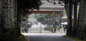 Cuộc sống trong nhà tù giam giữ quan chức 'ngã ngựa' ở Trung Quốc