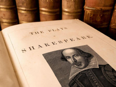 Nhà trường cho học sinh làm bài tập viết thư tuyệt mệnh gây phẫn nộ