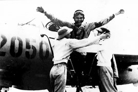 Sức mạnh MiG-17 - Tiêm kích gắn liền đời binh nghiệp của phi công huyền thoại Nguyễn Văn Bảy