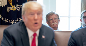 Tổng thống Trump nghi cựu Cố vấn An ninh Bolton là người bí ẩn 'đâm sau lưng'