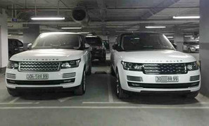 Xe sang 'khoác' biển số siêu đẹp: Chủ xe buộc phải đi 'cửa sau'?