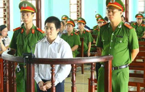 Tiếp tục hoãn phiên xử trùm ma túy Tàng Keangnam