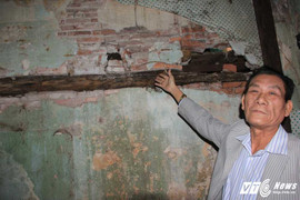 Sống trong căn nhà triệu USD, vợ chồng già thấp thỏm sợ sập: Đơn vị quản lý lên tiếng