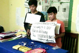 Bắt 2 đối tượng người Lào, trong túi xách chứa 17.000 viên ma túy