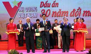Người thợ 20 năm làm việc dưới lò than sâu được vinh danh
