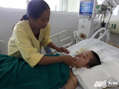 Đi dạy thêm kiếm tiền đóng học, nữ sinh đau đớn phát hiện đã mắc bệnh hiểm nghèo