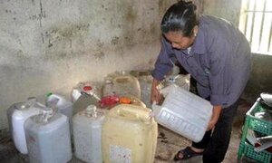 Từ tháng 11/2017, dưới 18 tuổi không được mua rượu, cấm hộ gia đình nấu rượu thủ công