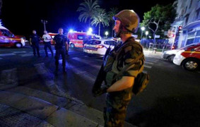 Video, ảnh: Hiện trường vụ khủng bố đẫm máu ngày Quốc khánh Pháp