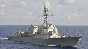 Tàu Hải quân Mỹ nổ súng cảnh cáo khi bị tiếp cận