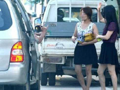 Báo Anh tiết lộ chi phí 'vui vẻ' với gái mại dâm Triều Tiên