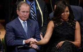 Tình bạn đặc biệt của Michelle Obama và cựu Tổng thống Bush