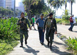 Cảnh sát Philippines vô hiệu hóa bom tự chế đặt trước Đại sứ quán Mỹ ở Manila