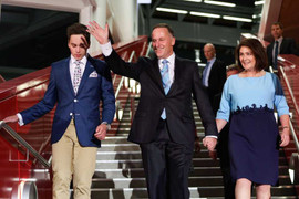 Thủ tướng New Zealand từ chức theo mong muốn của vợ