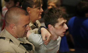 Ám sát Donald Trump bất thành, thanh niên Anh nhận 12 tháng tù