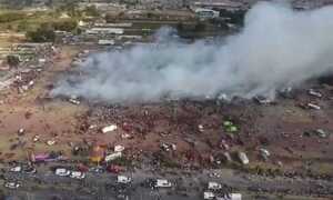 Chợ pháo hoa Mexico nổ rợp trời, 27 người chết