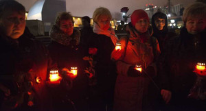 Máy bay Nga rơi ở Biển Đen: Thế giới thương xót, Kiev xỏ xiên