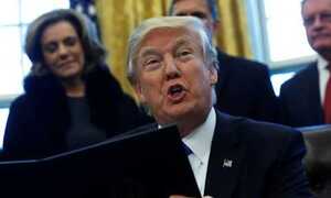 Ông Trump thề phục hồi sắc lệnh bị thẩm phán chặn đứng