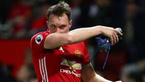 Man Utd mất trung vệ trụ cột trong trận đấu với Watford