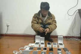 Thanh niên ăn cắp hàng chục điện thoại vẫn được cảnh sát cho làm đám cưới rồi mới bắt