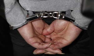 Thủ đoạn bòn rút tinh vi hàng triệu tệ tiền công quỹ của quan chức thị trấn Trung Quốc