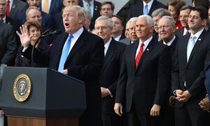 Ông Trump giành 'chiến thắng lịch sử' với cải cách thuế lớn nhất 30 năm