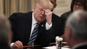 Chính phủ Mỹ đóng cửa đúng kỷ niệm 1 năm ông Trump nắm quyền