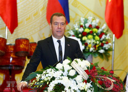 Thủ tướng Medvedev: Người dân Nga-Việt mong muốn được hiểu nhau nhiều hơn