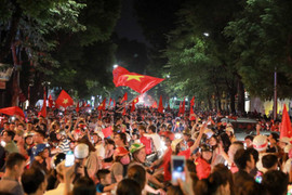 Hà Nội điều động 1.500 cảnh sát chống đua xe sau trận bán kết AFF Cup ngày mai