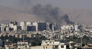 Mỹ còn mập mờ chuyện rút quân, Israel lại dội tên lửa vào thủ đô Syria