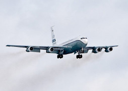 Không quân Mỹ tăng cường trinh sát bầu trời Nga