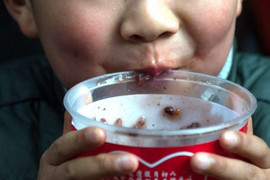 Mâu thuẫn với đồng nghiệp, cô giáo mầm non đầu độc 23 trẻ