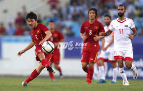 Bầu Đức mãn nguyện xem 'những đứa con cưng' trình diễn ở tuyển Việt Nam