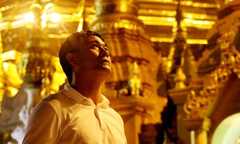 Tuyển Việt Nam vào chùa cầu an trước chung kết Tứ hùng Myanmar