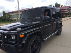 Hé lộ tỷ phú điều siêu xe đưa Tuấn Anh, Xuân Trường ra sân bay