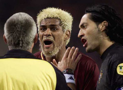 9 sự kiện gây tranh cãi nhất lịch sử Euro