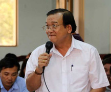 Kỷ luật giám đốc sở mời tiệc giờ hành chính