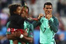 Ronaldo có vượt qua bóng ma quá khứ?