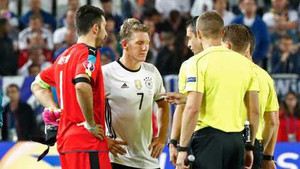 Schweinsteiger giải thích quyết định chọn đá luân lưu bất ngờ