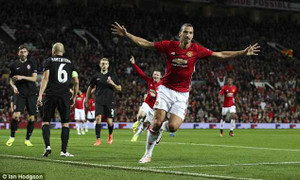 Europa League: Ibra ghi bàn, MU nhọc nhằn thắng đối thủ nhược tiểu